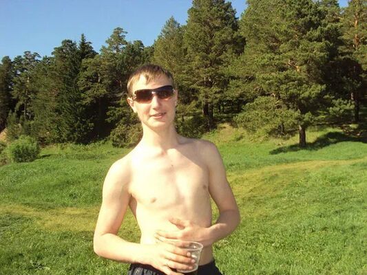  ,   Wolf, 33 ,   ,   