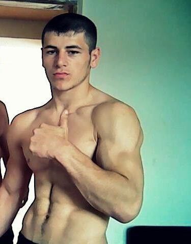  6323679  Anton, 32 ,    