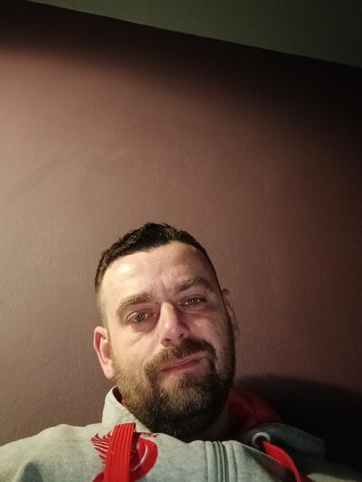  ,   Marek, 44 ,   ,   