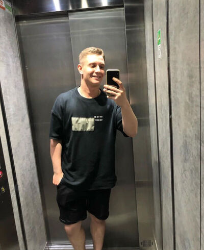  --,   , 42 ,   