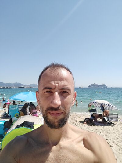  ,   Sergiu, 41 ,   ,   