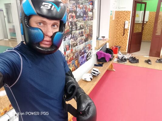  ,   Anton, 35 ,   ,   , c , 