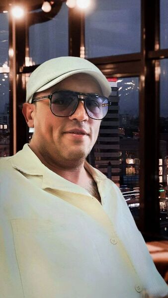  ,   David, 38 ,   ,   , c , 