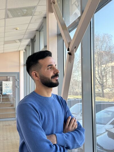  ,   Ali, 27 ,  