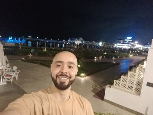  ,   Mohamed, 34 ,   c 