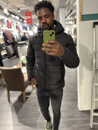  Langelo,   Emmanuel, 28 ,   ,   