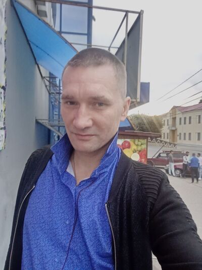  ,   Mikhail, 40 ,     , c 