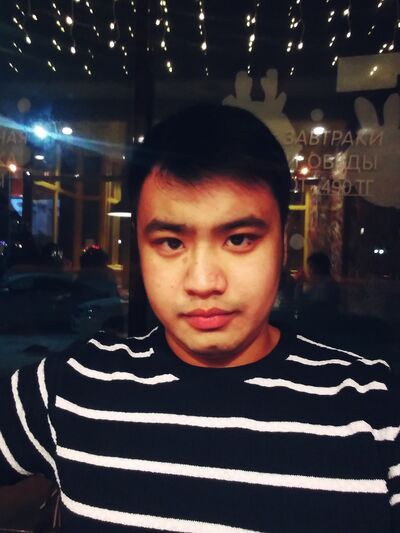  ,   Erzhan, 32 ,   ,   , c 