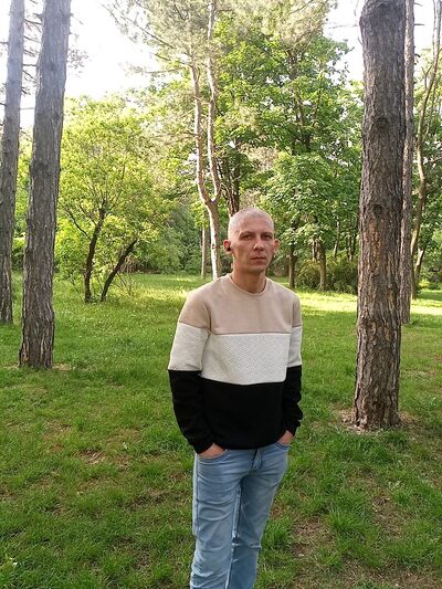  ,   Vladislav, 35 ,   ,   