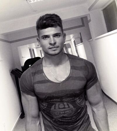 ,   Adrian, 37 ,   ,   , c , 