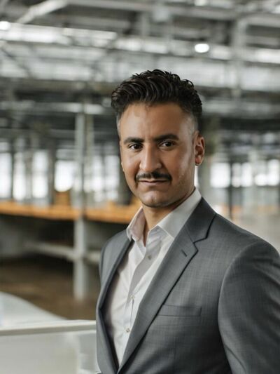  ,   Naser, 41 ,   ,   , c 
