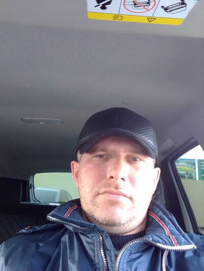  ,   Niko, 39 ,   