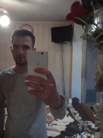  7863029  Vasile, 32 ,    