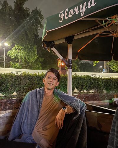  ,   Jovokhir, 25 ,   ,   