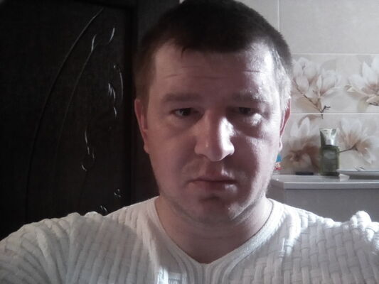  -,   Lyjney, 40 ,     , c 