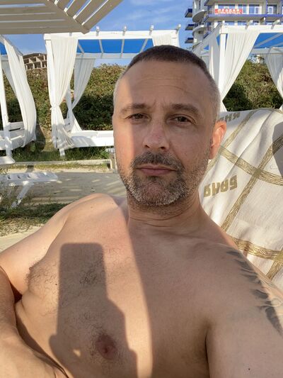  ,   Alex, 43 ,   ,   , c 