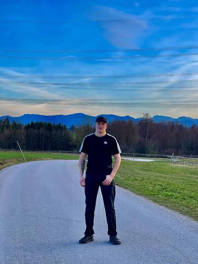  Neuhofen an der Krems,   Pavlenti, 20 ,   ,   