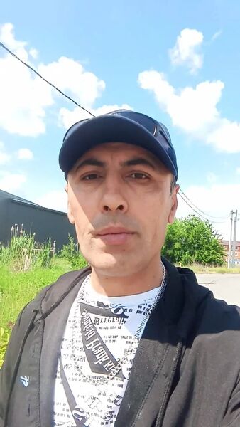  ,   Emir, 44 ,   ,   