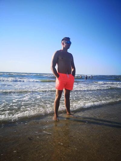  ,   Justas, 29 ,   ,   , c 