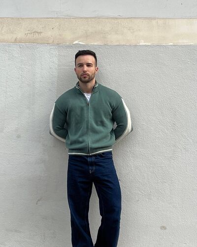  -,   Pavel, 35 ,   ,   