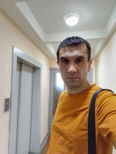  ,   Alex, 37 ,   ,   