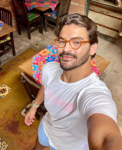  ,   Alexander, 44 ,     , c 