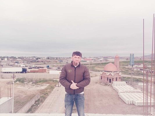  -,   Zaur, 40 ,   ,   