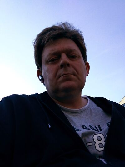  ,   Vikk, 53 ,   