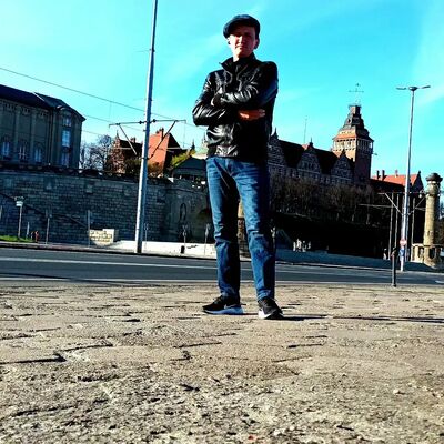  ,   Artsiom, 34 ,   ,   