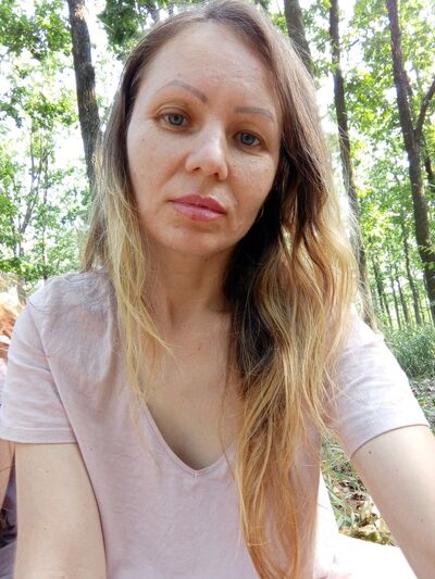  ,   Nina, 41 ,   c 