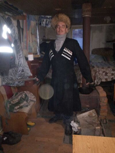  ,   AlEKSEI, 40 ,   ,   , c 