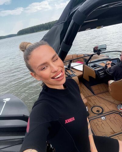  ,   Elizaveta, 29 ,   ,   