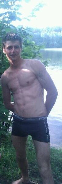  ,   Ruslan, 33 ,     , c 