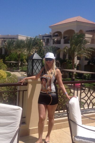  ,   Tina, 40 ,   ,   , c 