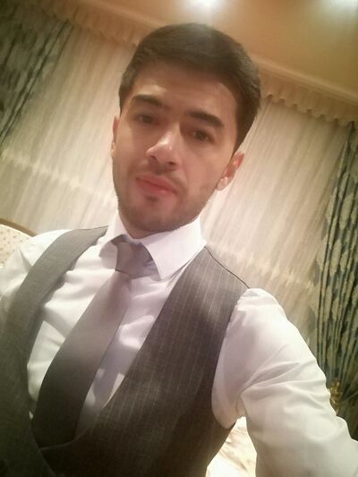  ,   Amir, 33 ,   ,   