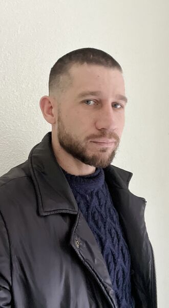  --,   , 33 ,   