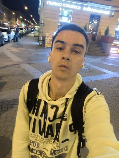 -,   Julius, 32 ,   c 