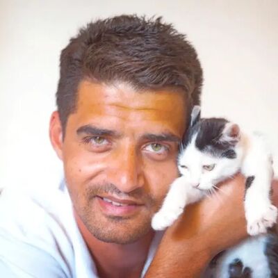  ,   Faruk, 41 ,   ,   