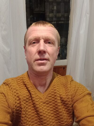  ,   Viktor, 52 ,   ,   