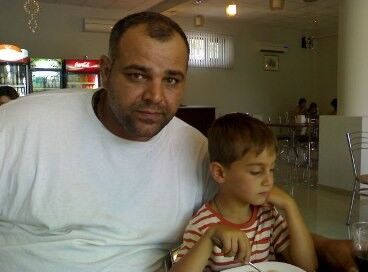  ,   Gio, 48 ,  