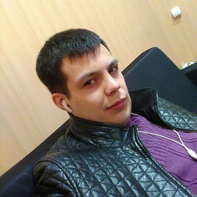 ,   Artem, 32 ,   ,   , c 