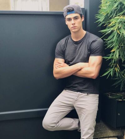  ,   , 24 ,   ,   