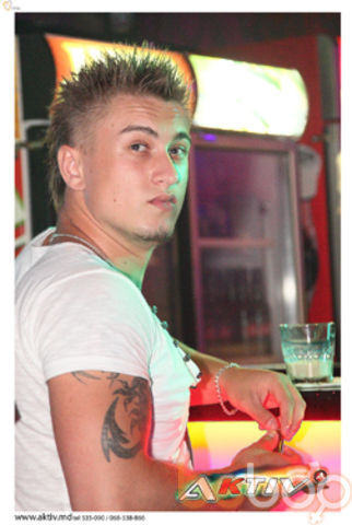  1090989  Enzo_k, 37 ,    Scandiano