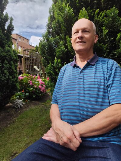  ,   Marek, 64 ,     