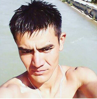  ,   Ali, 33 ,     , c 