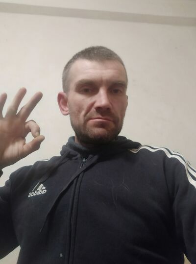  ,   Yuriy, 41 ,   ,   