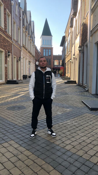  --,   , 32 ,   c 