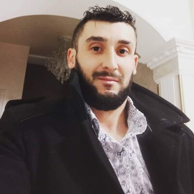  ,   Sergiu, 32 ,   ,   