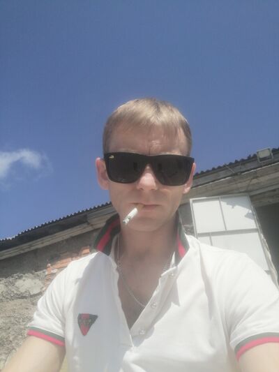  --,   , 44 ,  