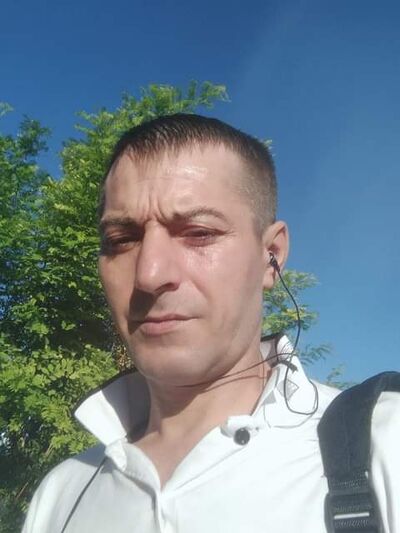  ,   Dima, 42 ,   ,   